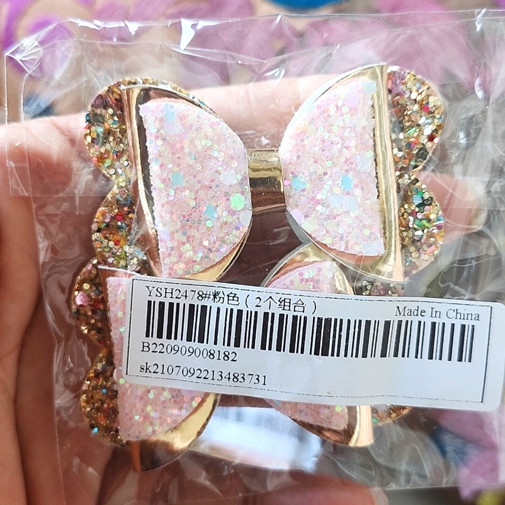 Sparkly bow